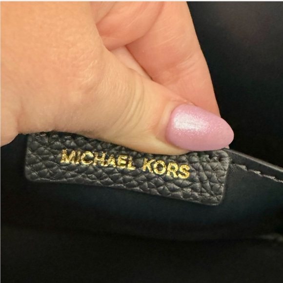 Michael Michael Kors NWOT GEMMA COLORBLOCKED TOTE blue,black and white - Picture 9 of 10